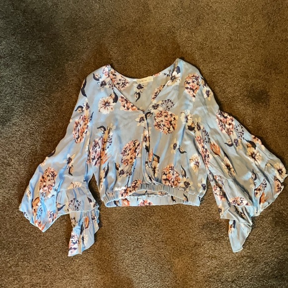 Million floral blue top small - Picture 2 of 5